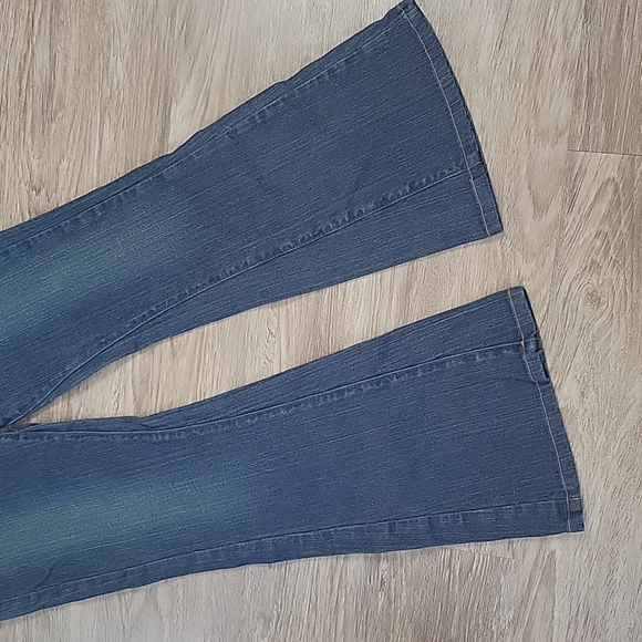 Levi's Denim Vintage Flare Dark Blue Jeans Retro Bellbottom Modern Fit Boho 8 M - Picture 2 of 11